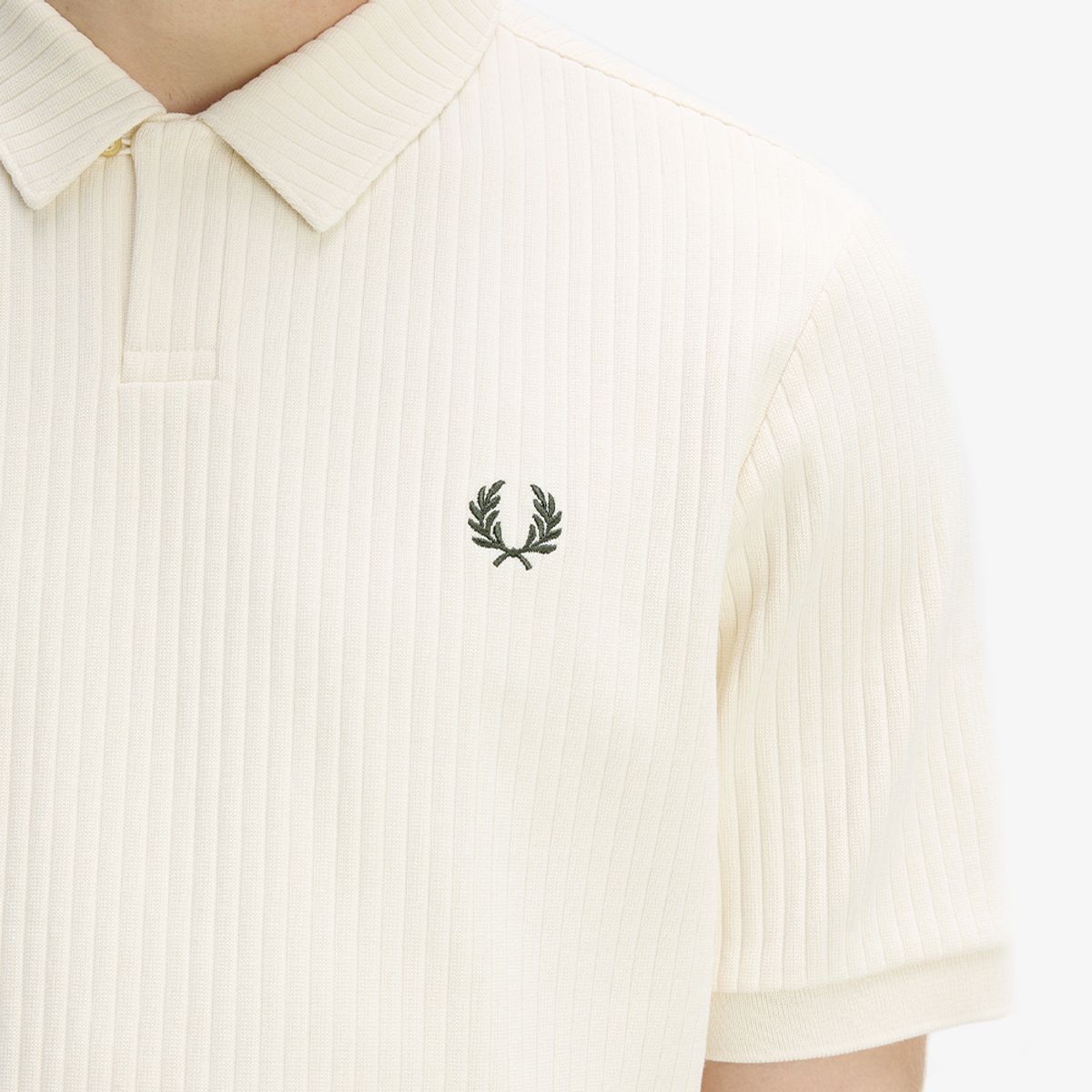 프레드페리(FRED PERRY) [Sharp] 드롭 니들 져지 폴로 셔츠 - 에크루 AFPM2G33407-560