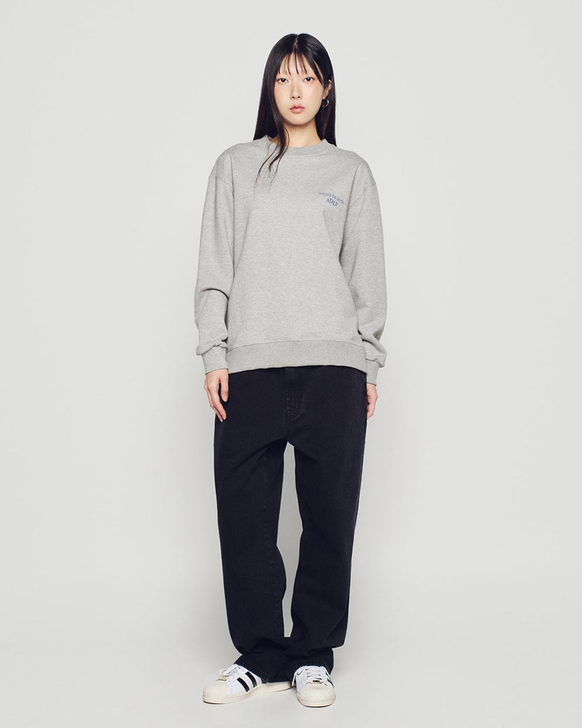 아크메드라비(ACME DE LA VIE) SHAKE BASIC LOGO SWEATSHIRT