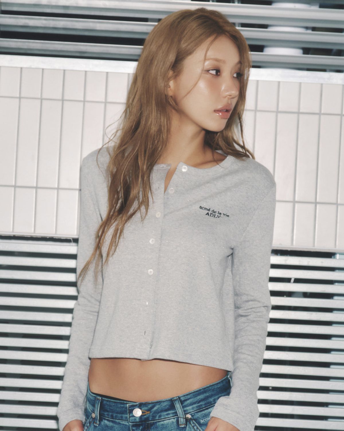 아크메드라비(ACME DE LA VIE) WOMAN METAL THREAD CREWNECK CARDIGAN