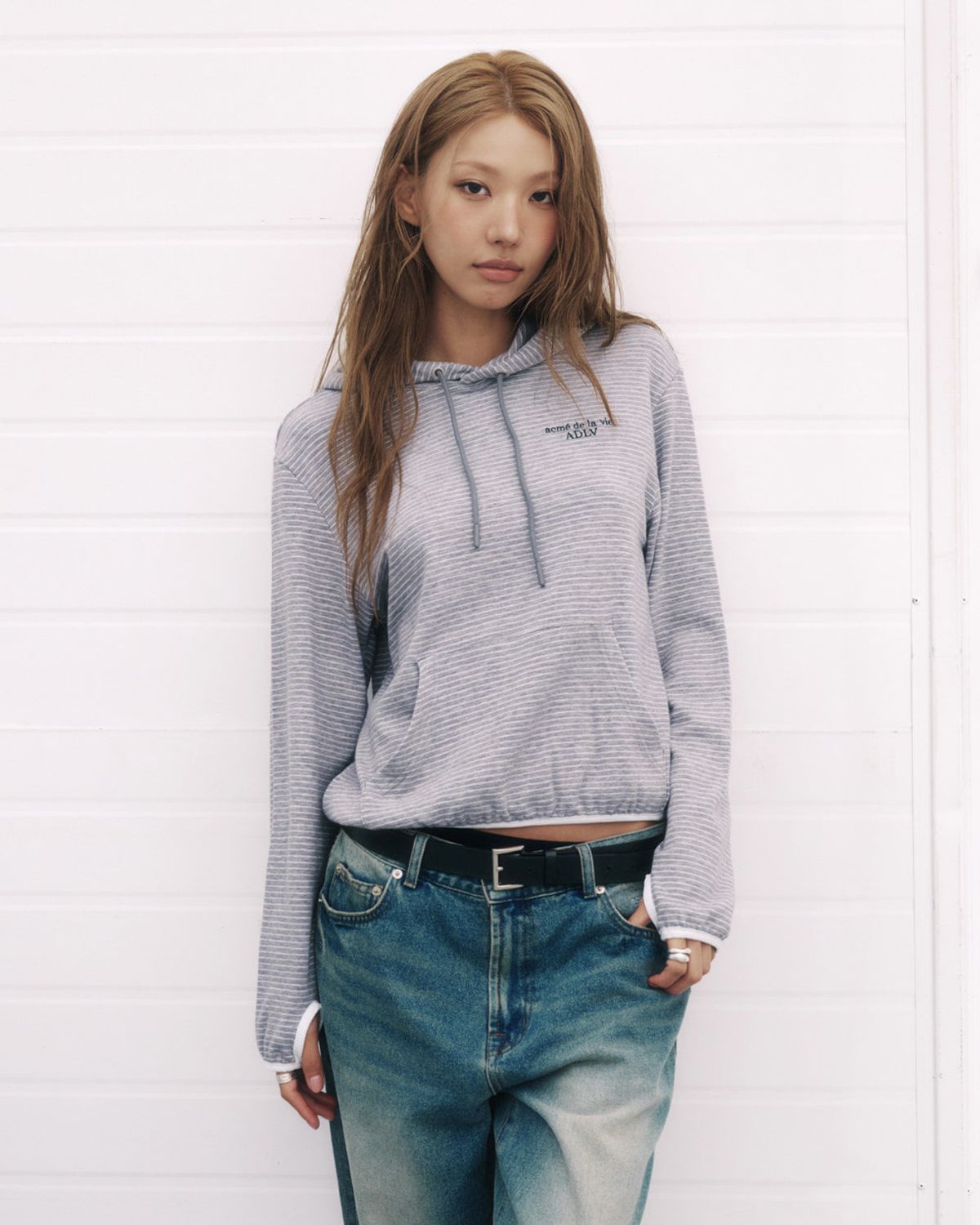 아크메드라비(ACME DE LA VIE) WOMAN STRIPE SHORT HOODIE
