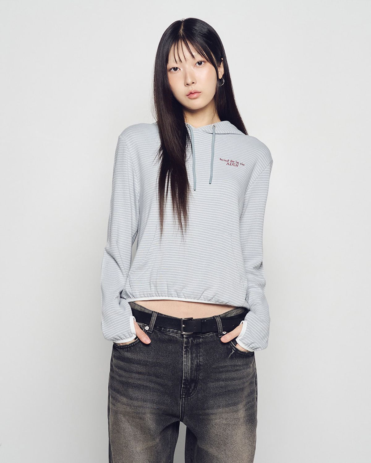 아크메드라비(ACME DE LA VIE) WOMAN STRIPE SHORT HOODIE