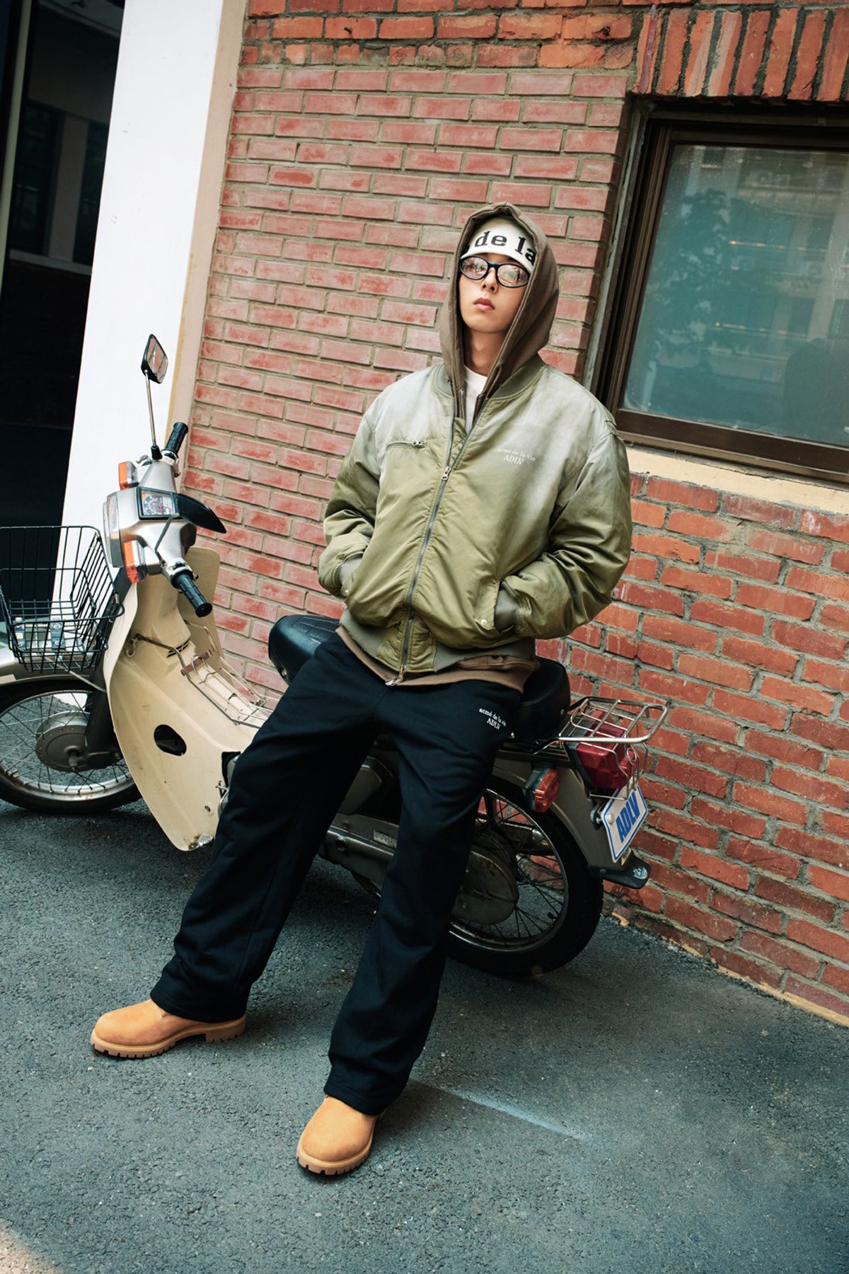 아크메드라비(ACME DE LA VIE) BASIC LOGO STANDARD PANTS