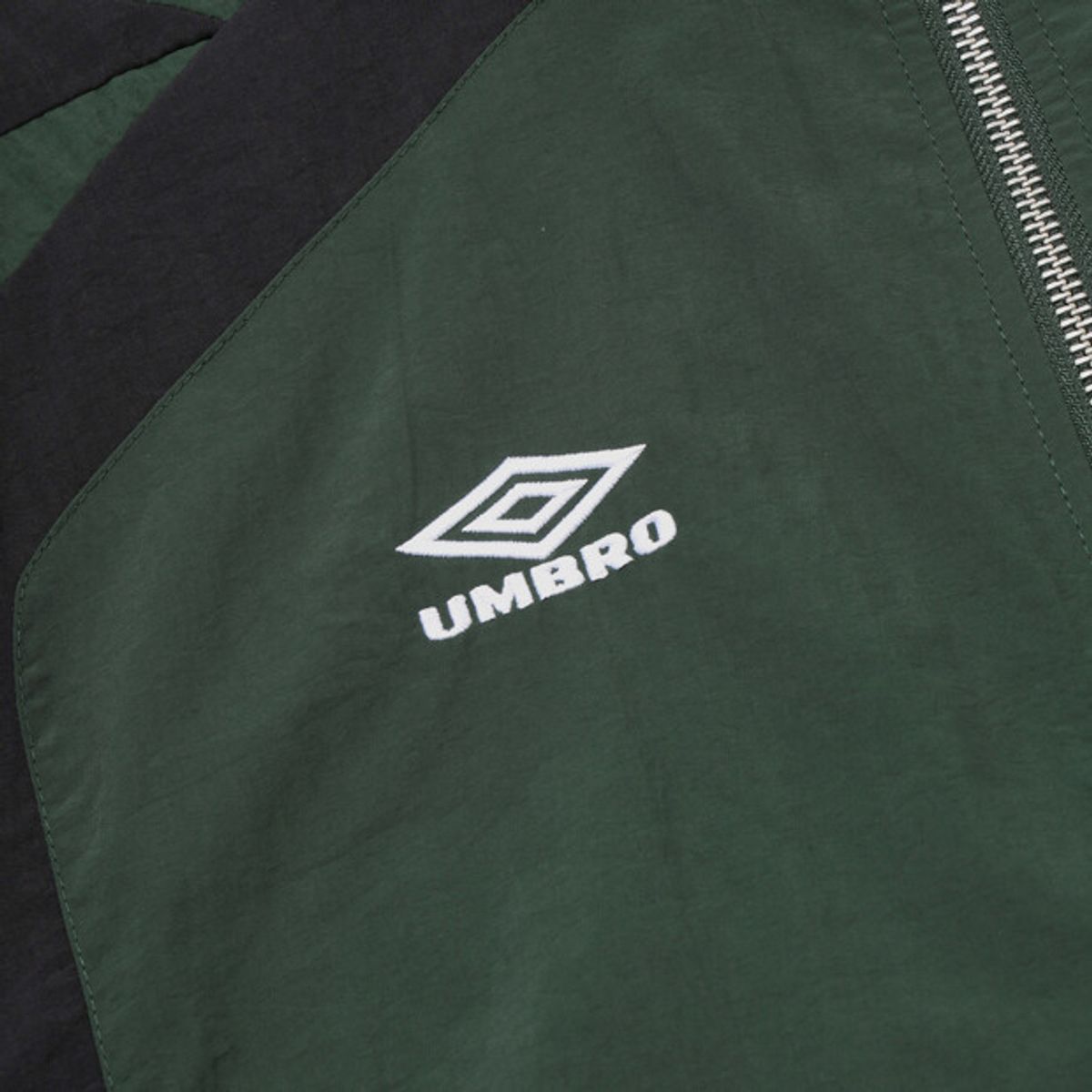 엄브로(UMBRO) NQ 릴렉스 트랙자켓 그린 UR311CJK81