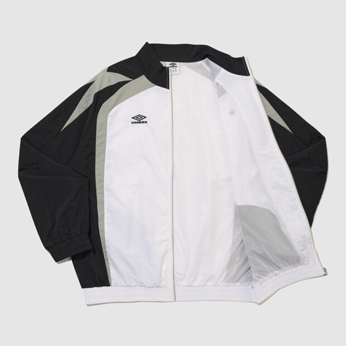 엄브로(UMBRO) NQ 릴렉스 트랙자켓 블랙 UR311CJK81