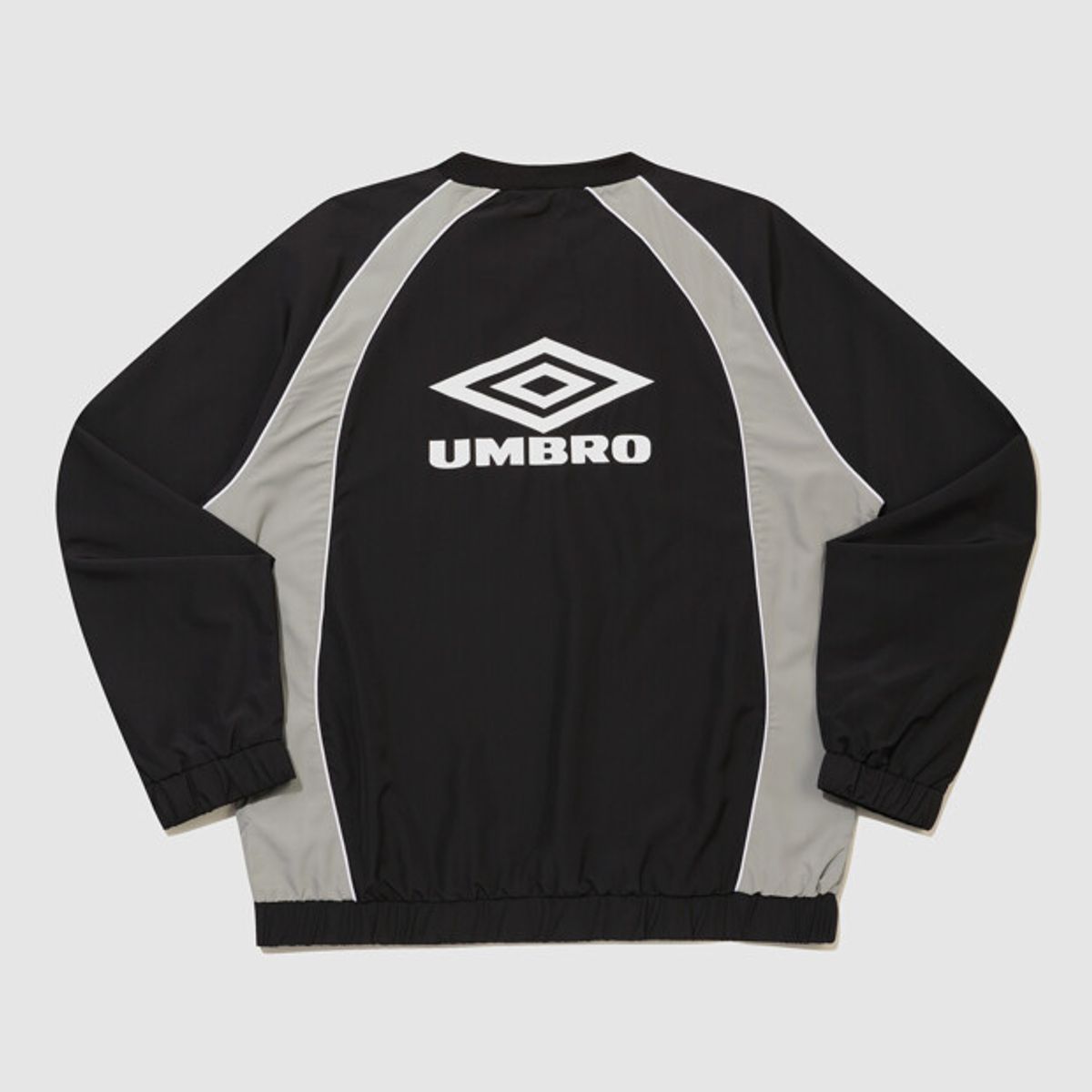 엄브로(UMBRO) NQ 패널 우븐탑 블랙 UR311CWT81