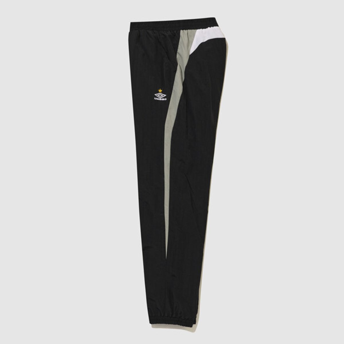 엄브로(UMBRO) NQ 릴렉스 트랙 팬츠 블랙 UR311CPT81