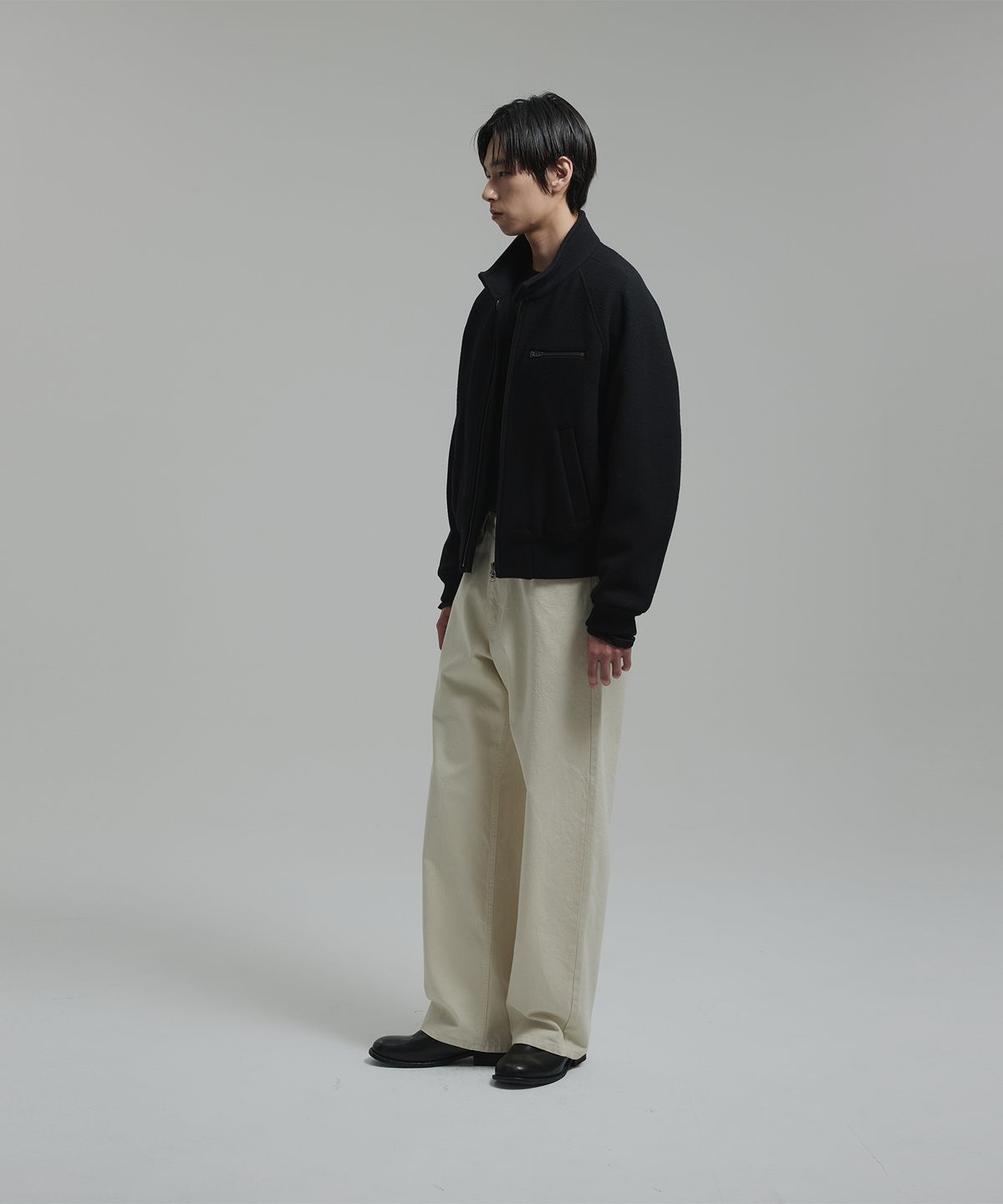 넌블랭크(NONBLANK) 웨일 워시드 커브드 팬츠_CREAM