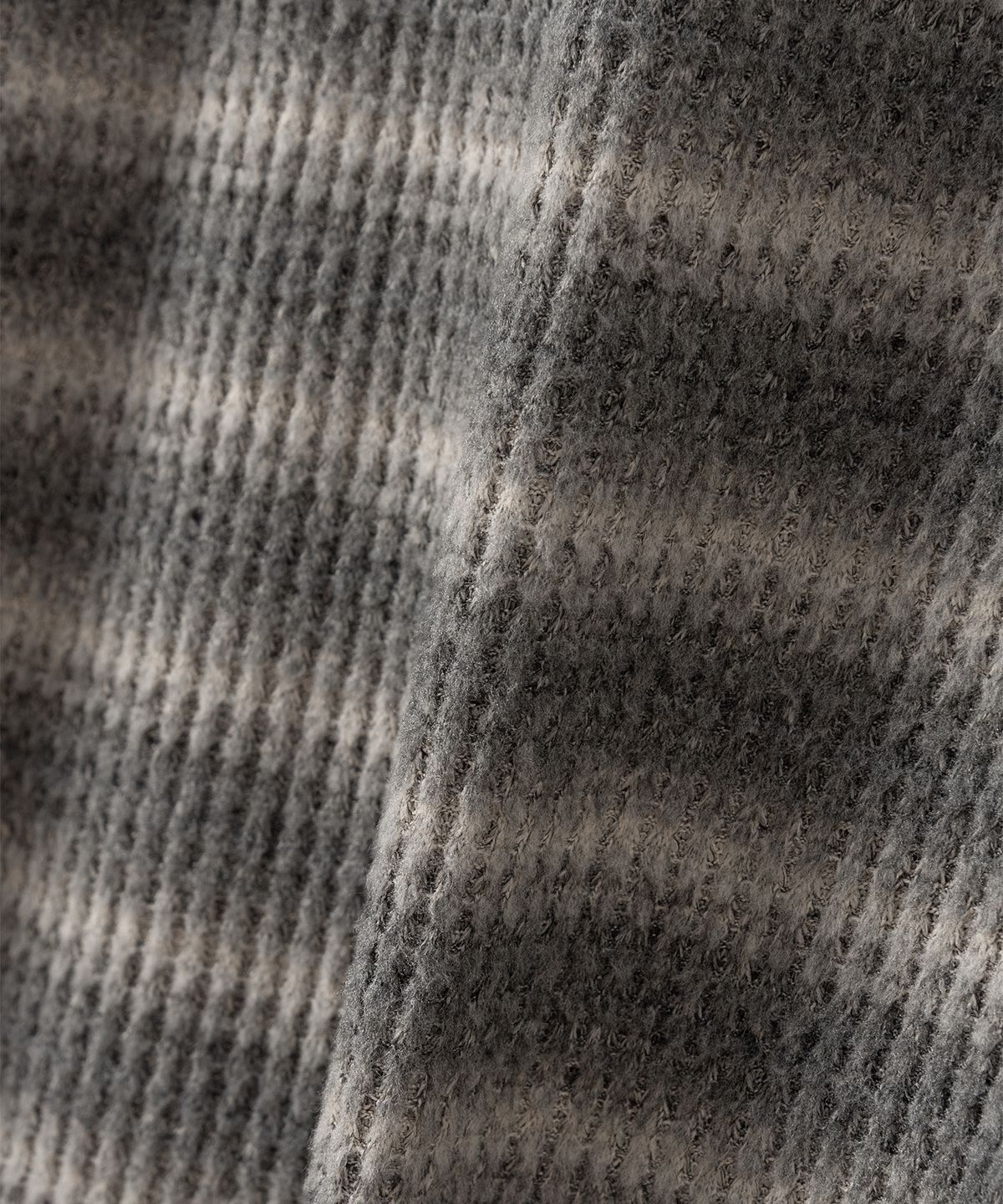 넌블랭크(NONBLANK) 와플 헨리넥 LS 티셔츠_GREY STRIPE