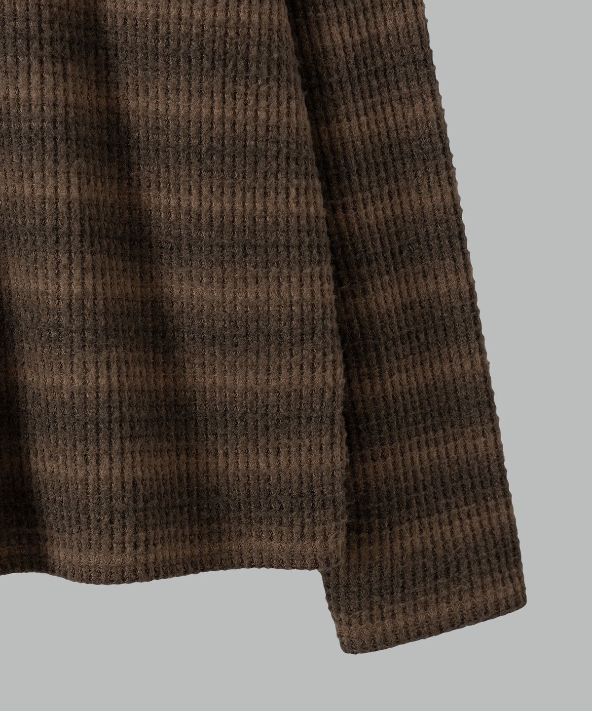 넌블랭크(NONBLANK) 와플 헨리넥 LS 티셔츠_BROWN STRIPE
