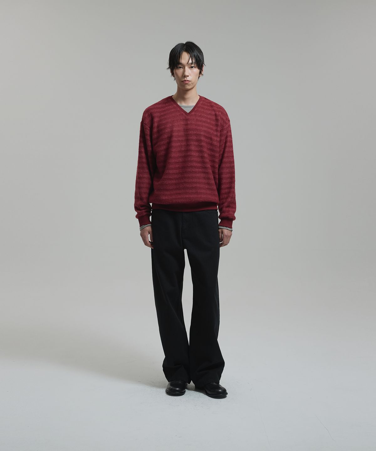 넌블랭크(NONBLANK) 헤어리 스트라이프 V넥 LS 티셔츠_RED