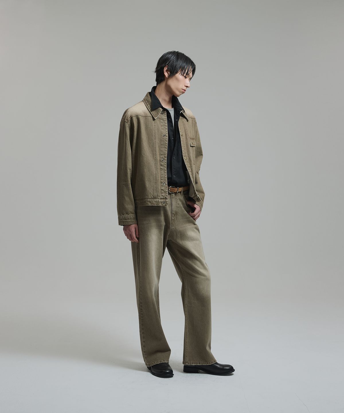 넌블랭크(NONBLANK) 루즈드 유니폼 팬츠_WASHED BEIGE
