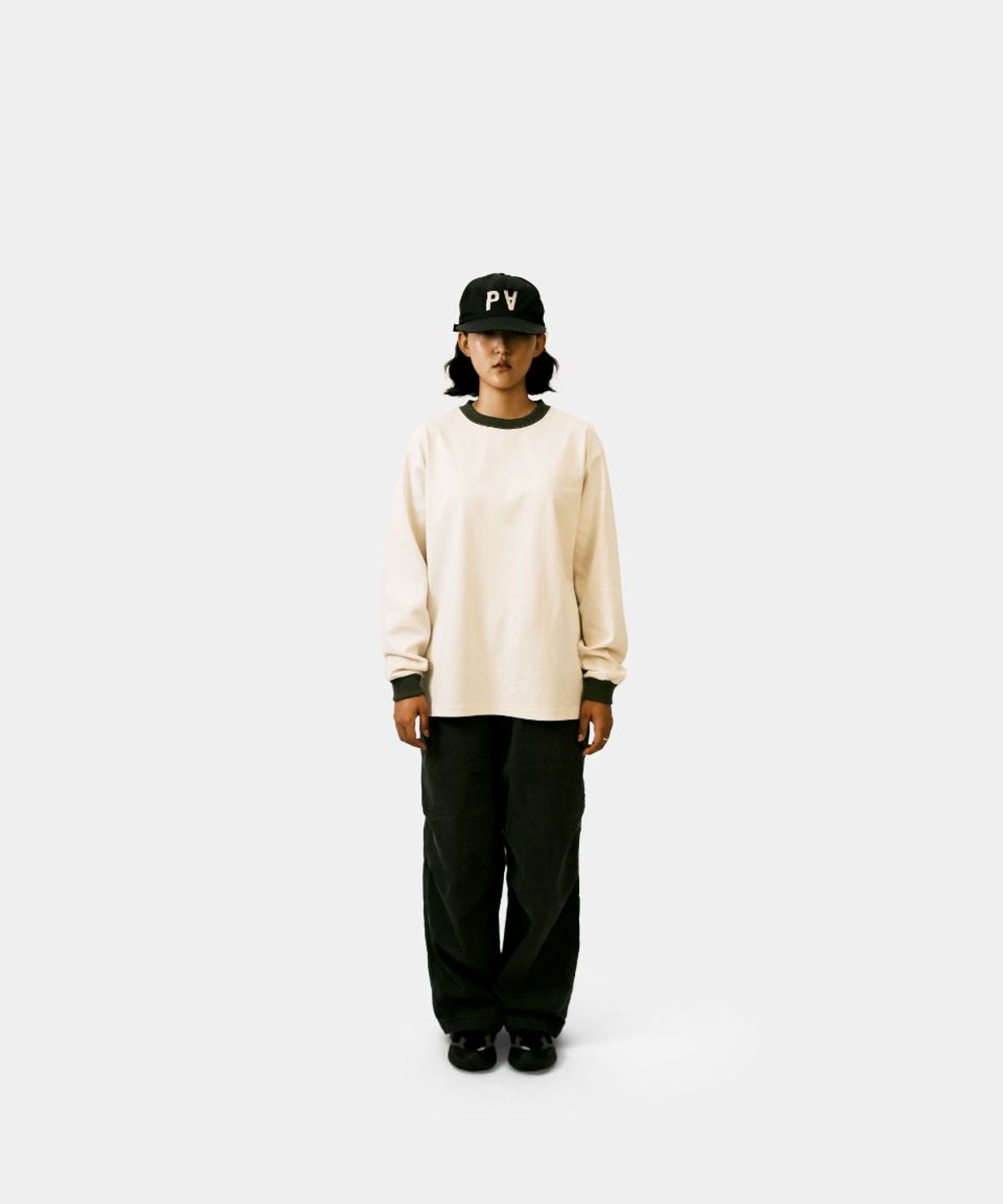 페셰(PESCE) 白(백) Heavy Cotton LS - Olive