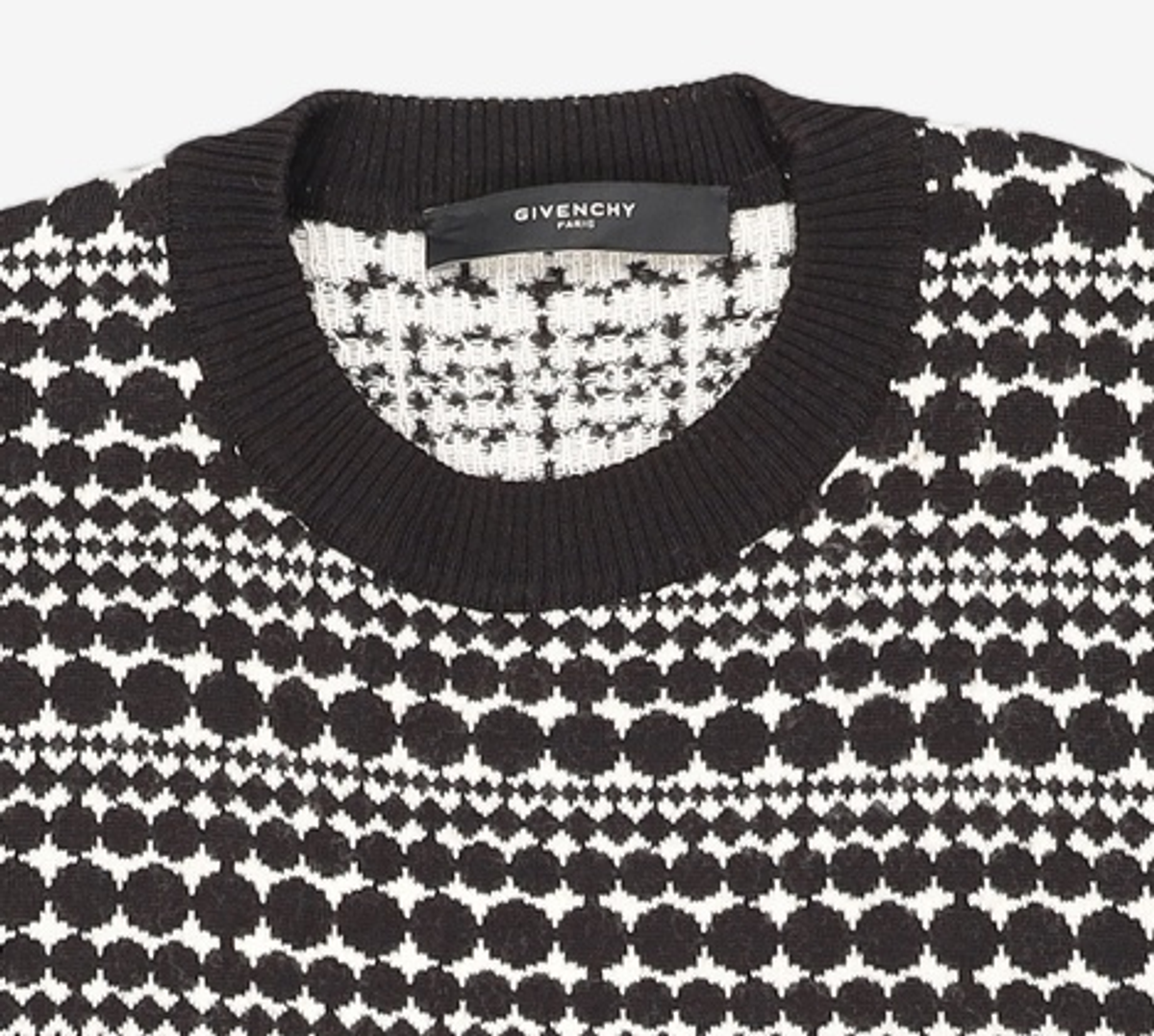 지방시(GIVENCHY) 니트/스웨터 105