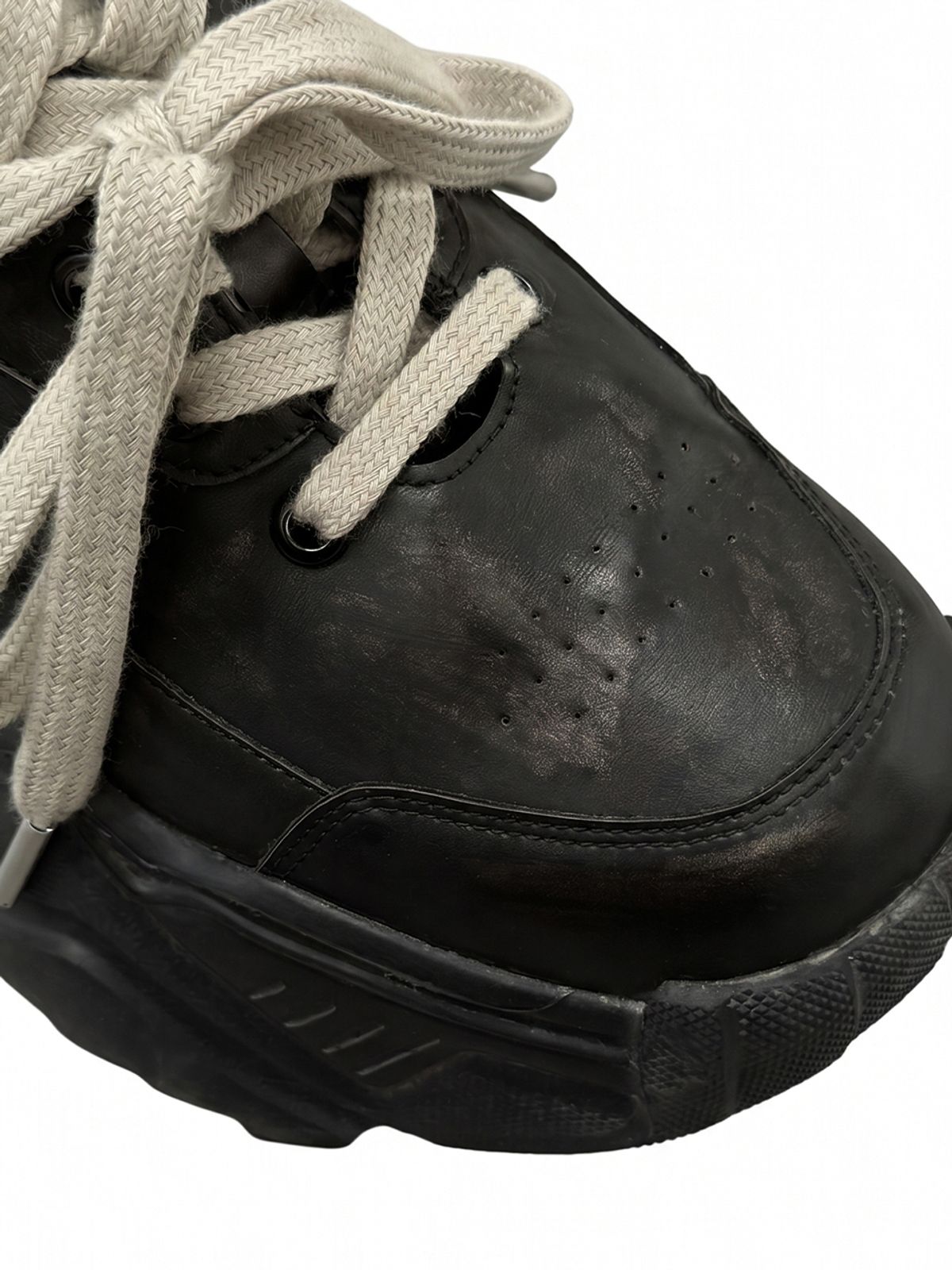 와이이이엘(YEEL) LACE PLATFORM SNEAKERS BLACK