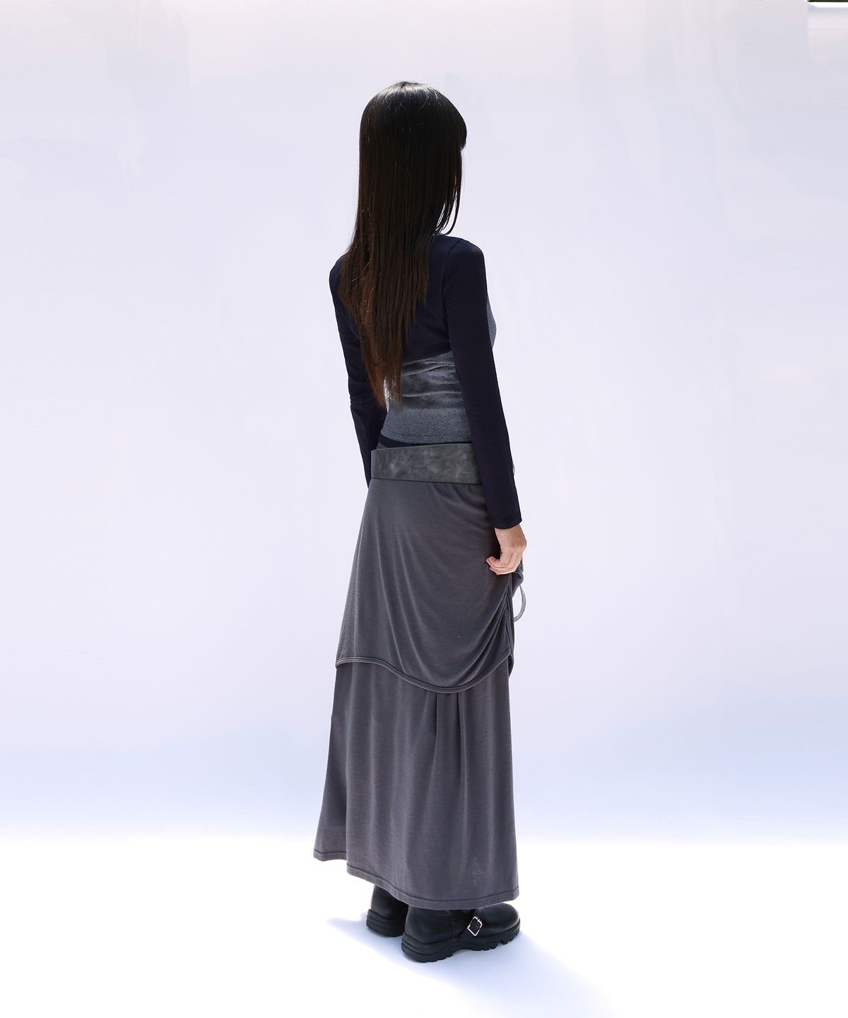 세컨드솔트(SECONDSALT) 스트랩 레이어드 골지 홀터넥 긴팔티 (네이비)