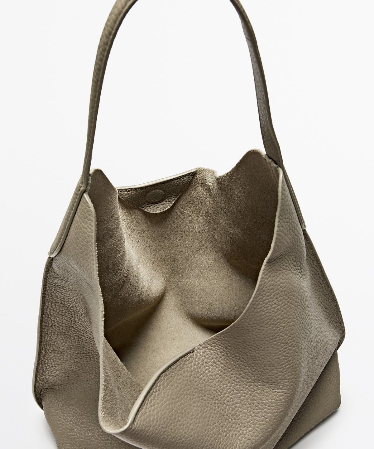 마시모두띠(MASSIMO DUTTI) 나파 가죽 미디엄 숄더백