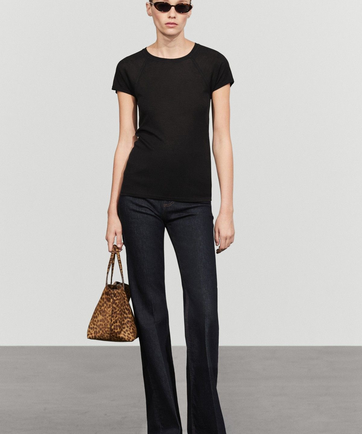 마시모두띠(MASSIMO DUTTI) 래글런 반팔 티셔츠