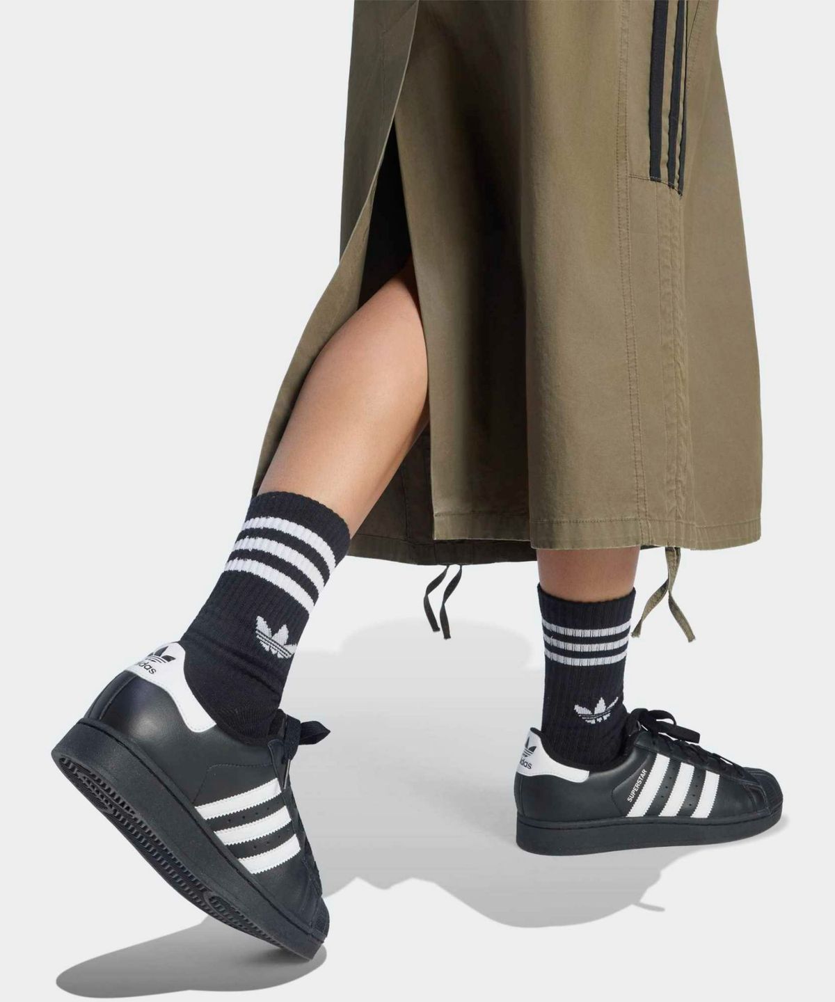 아디다스(ADIDAS) 스커트 - 올리브스트라타 / LE8297