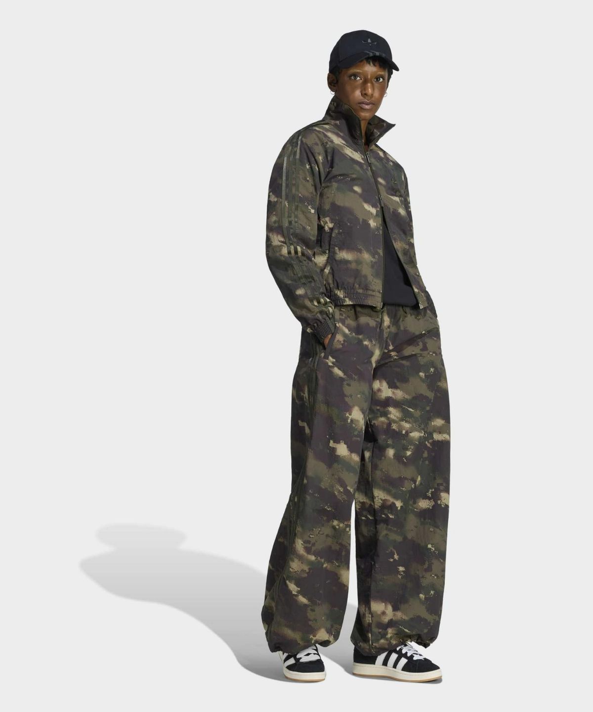 아디다스(ADIDAS) 아딜레늄 트랙 팬츠 - 카모 / LF3003