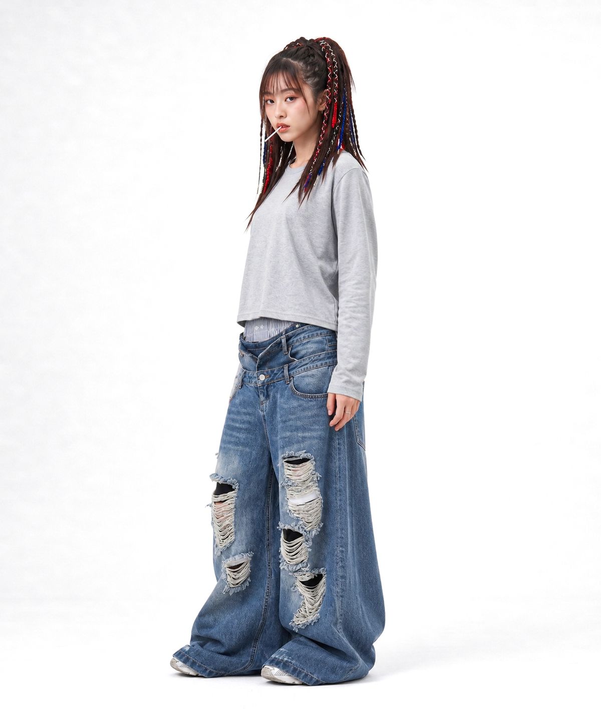 씨웨어 바이 더 지니어스(C WEAR BY THE GENIUS) 오버사이즈 롱 슬리브 크롭 티셔츠 그레이