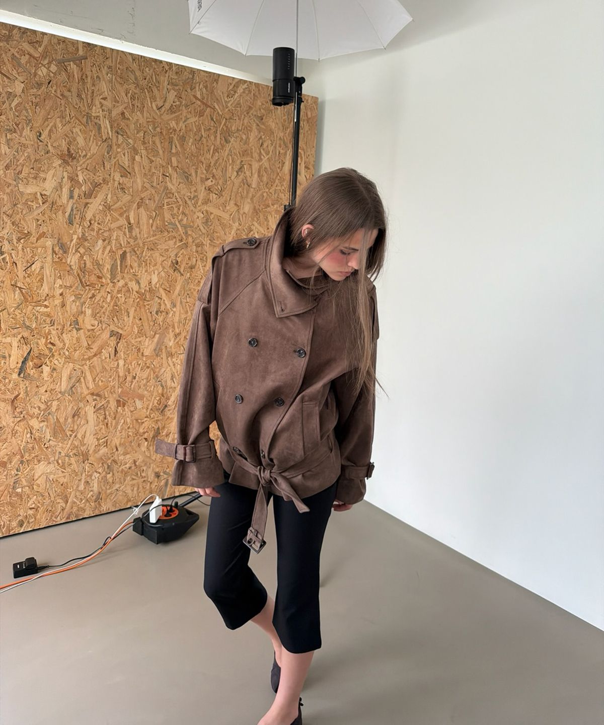 아수라(ASURA) AUTHENTIC TRENCH SUEDE JACKET (BROWN)
