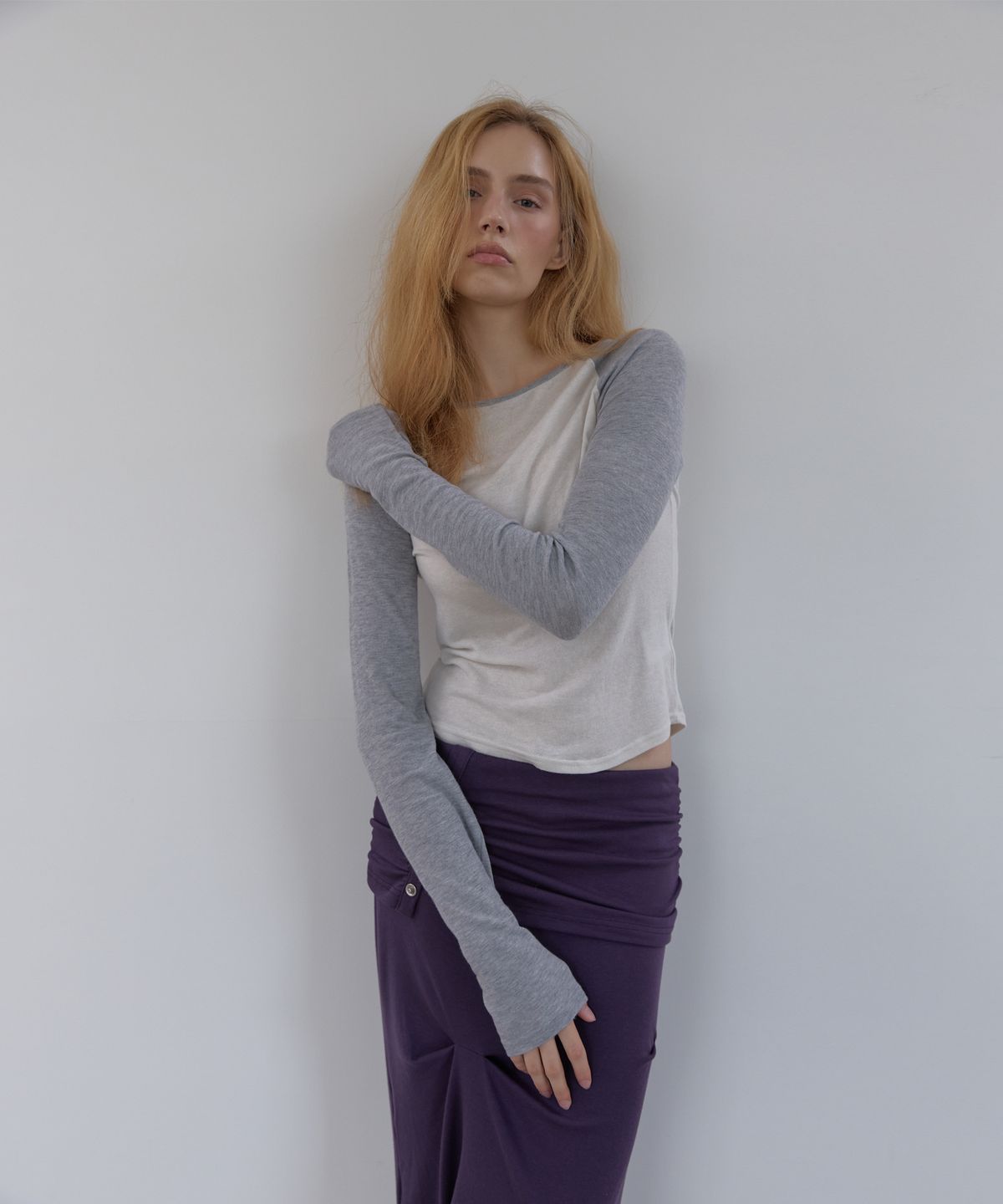 아수라(ASURA) CONTRAST SLIM RAGLAN TOP (LIGHT GREY+ MELANGE GREY)