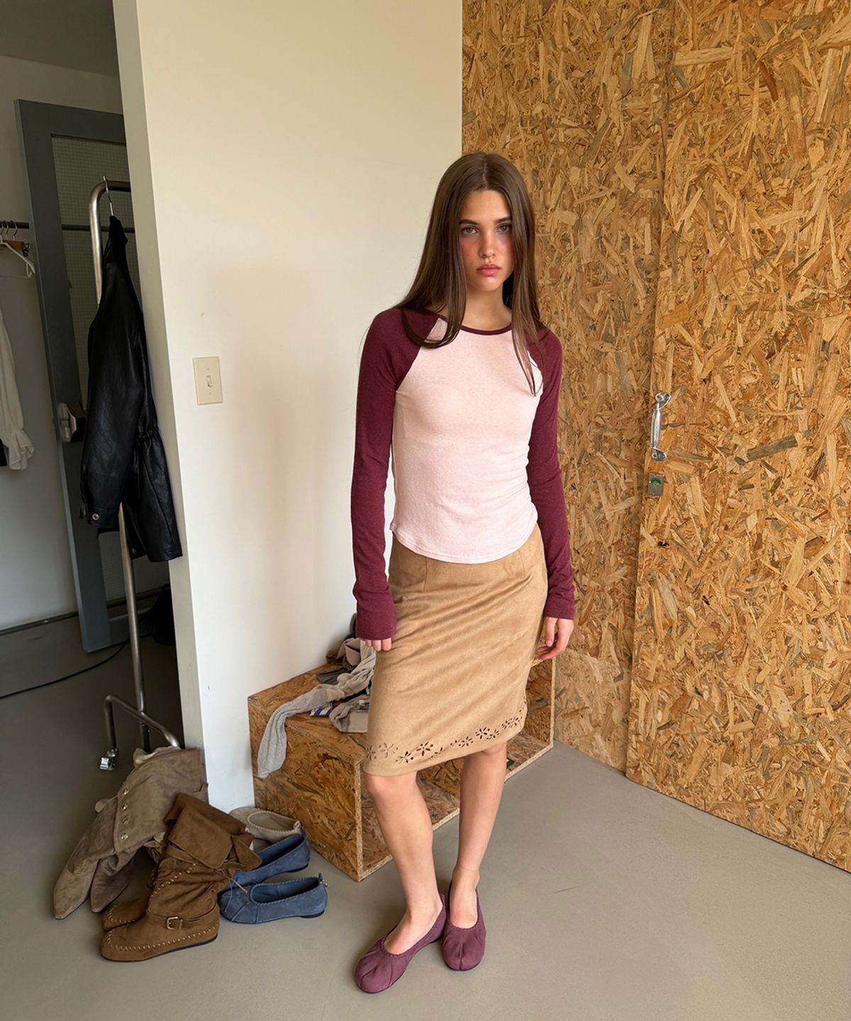 아수라(ASURA) CONTRAST SLIM RAGLAN TOP (SOFT PINK+PLUM)