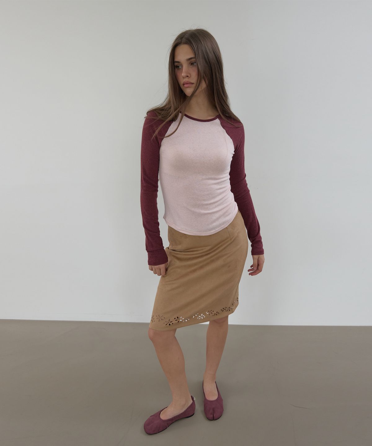 아수라(ASURA) CONTRAST SLIM RAGLAN TOP (SOFT PINK+PLUM)