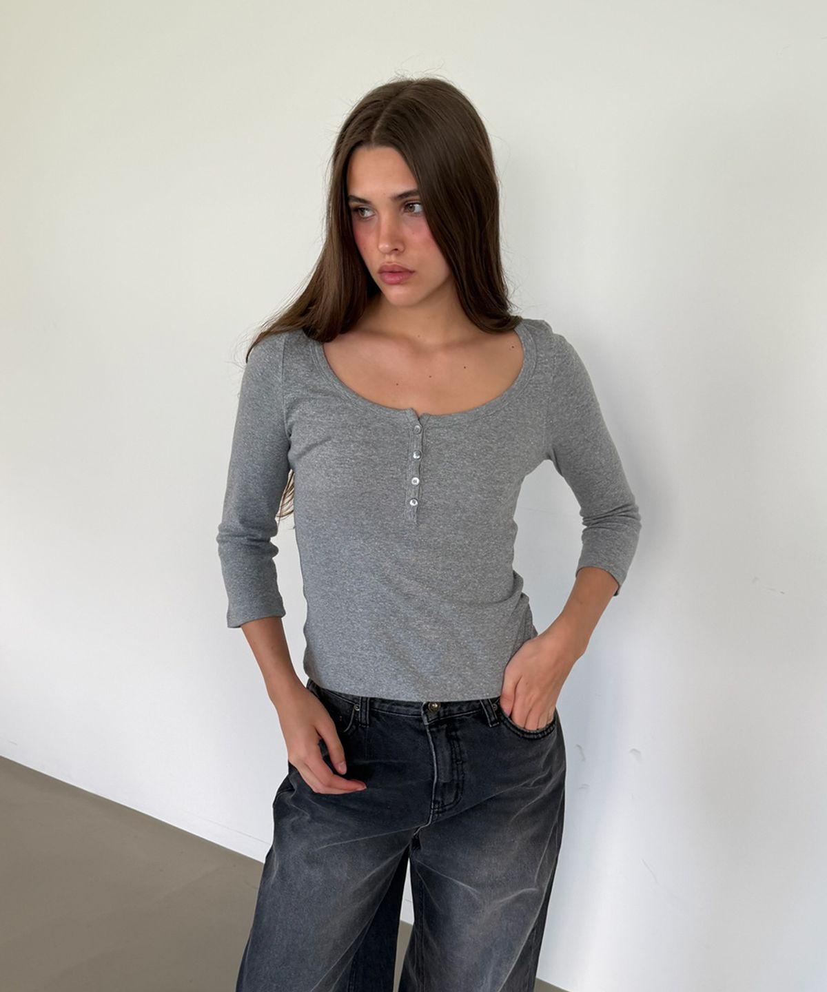 아수라(ASURA) COTTON HENLEY MID SLEEVE T (MELANGE GREY)