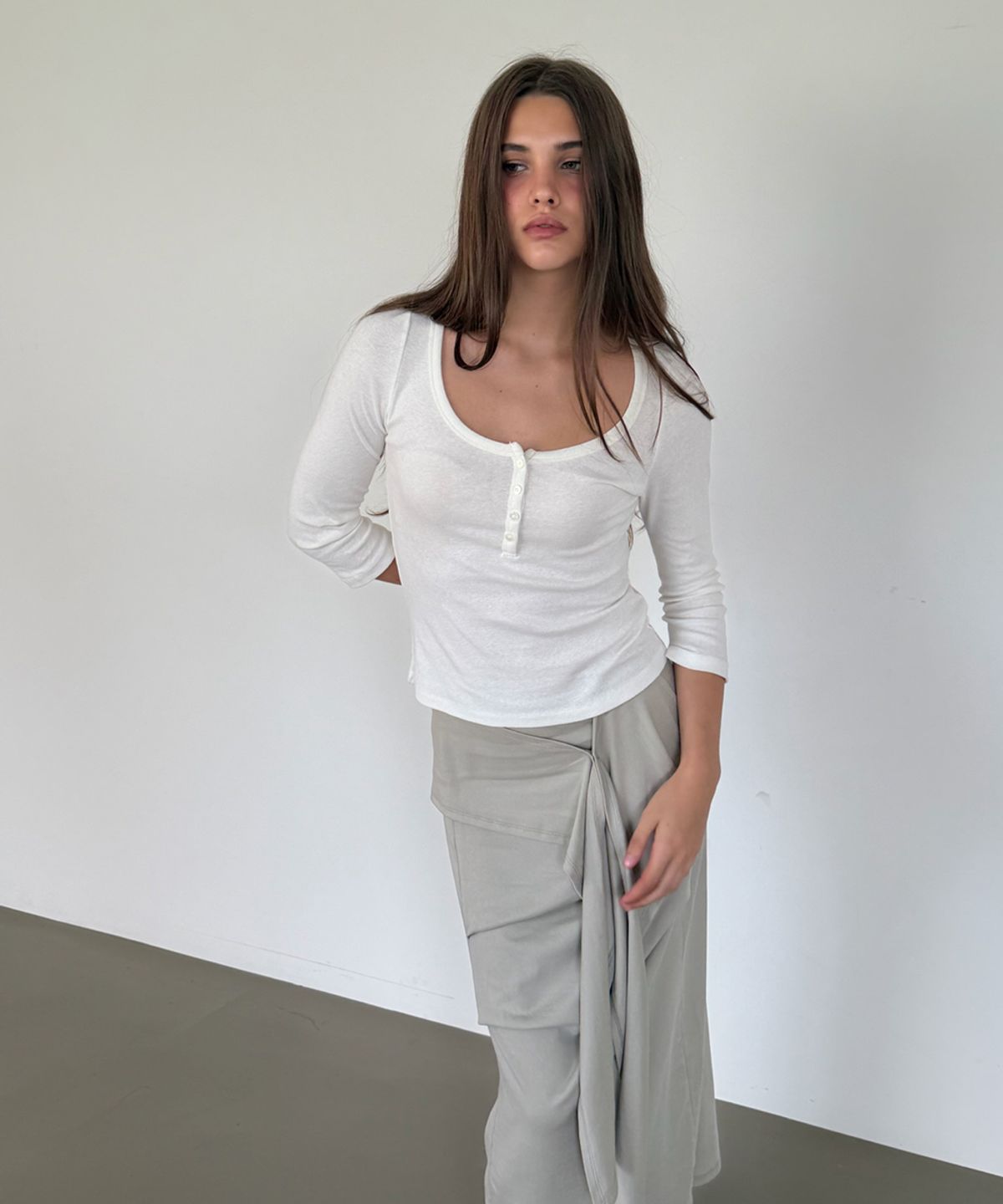 아수라(ASURA) COTTON HENLEY MID SLEEVE T (VINTAGE IVORY)
