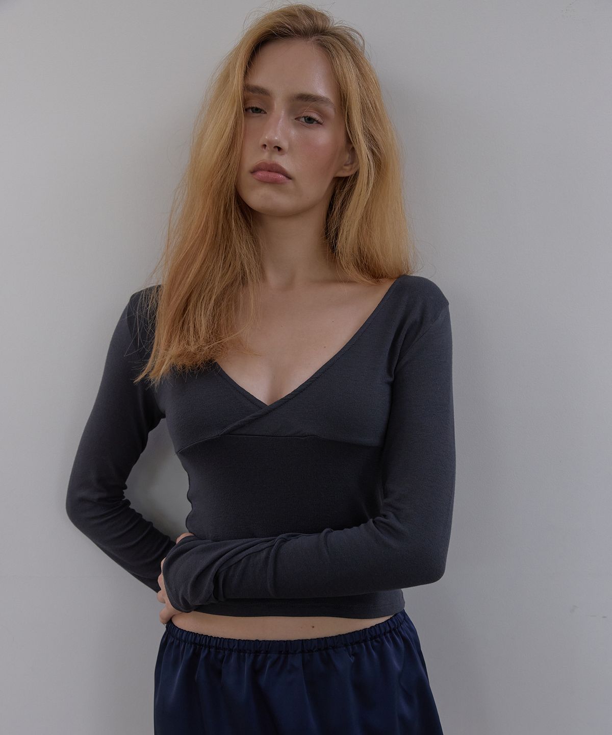 아수라(ASURA) LONG SLEEVES WRAP T (CHARCOAL)