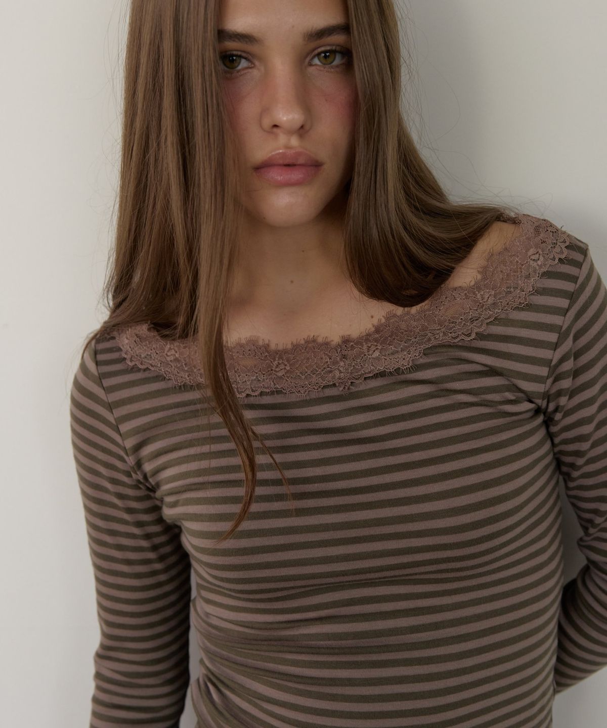 아수라(ASURA) NECK LACE LONG SLEEVE T (KHAKI+BROWN STRIPE)