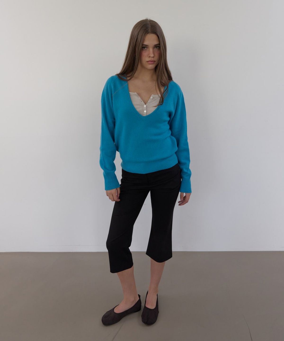 아수라(ASURA) PURE WOOL DEEP V KNIT (BLUE)