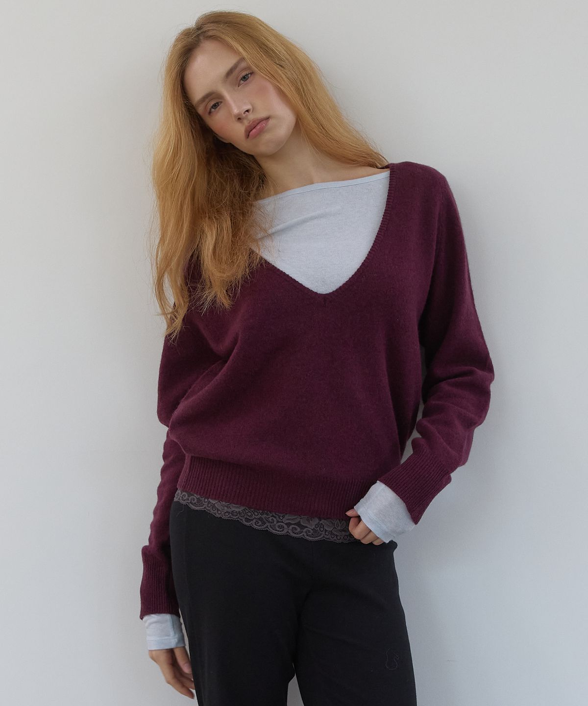 아수라(ASURA) PURE WOOL DEEP V KNIT (DARK PURPLE)