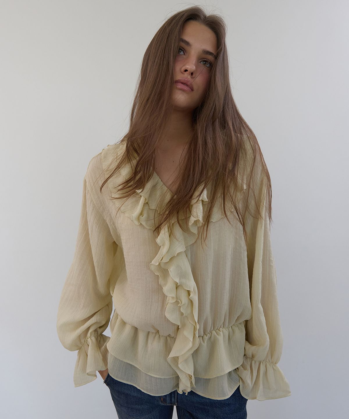 아수라(ASURA) RUFFLE CHIFFON BLOUSE (BEIGE)