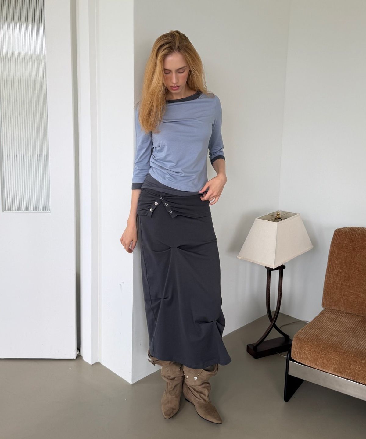 아수라(ASURA) SNAP DRAPE SKIRT (CHARCOAL)
