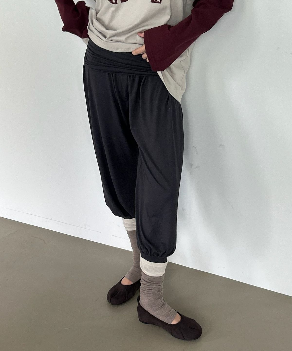 아수라(ASURA) SOFT WARM HAREM PANTS (CHARCOAL)