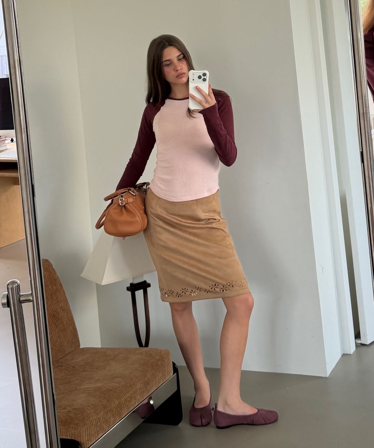 아수라(ASURA) SUEDE PUNCHED MIDI SKIRT (BEIGE)