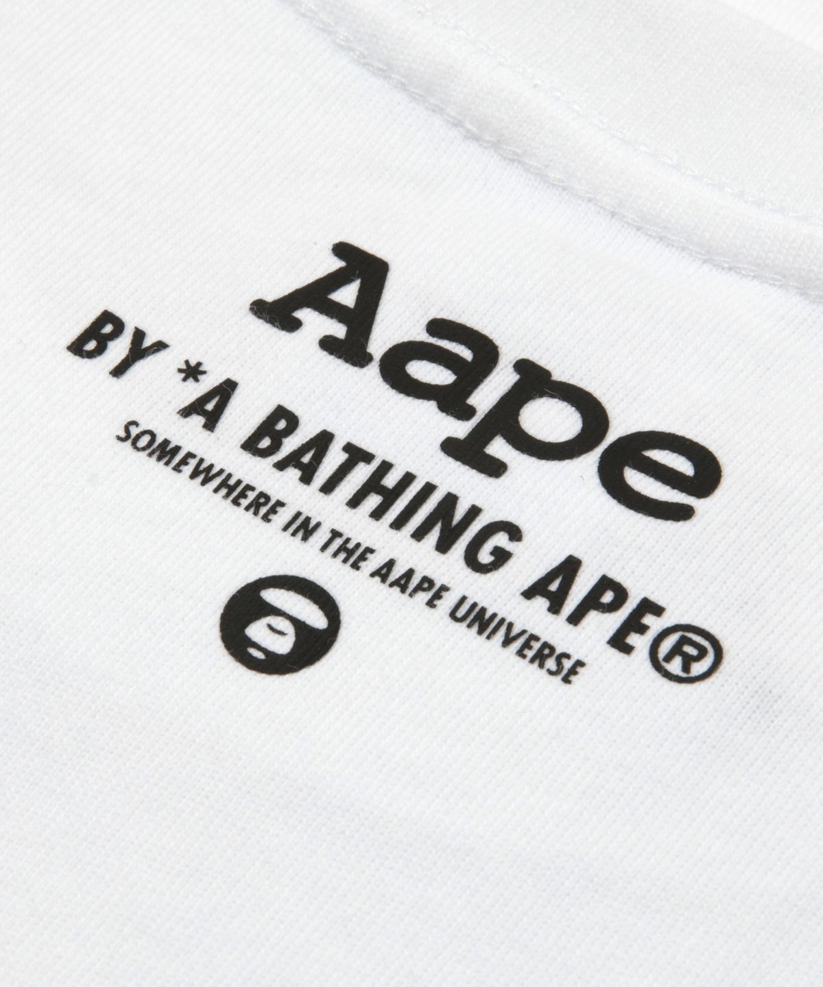 에이프(AAPE) 문페이스 카모 로고 티셔츠 화이트 / AAPTEM1834XXQWHX