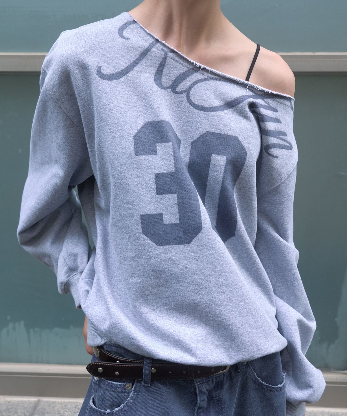 기준(KIJUN) 30 ONE-SHOULDER SWEATSHIRT_MELANGE GREY