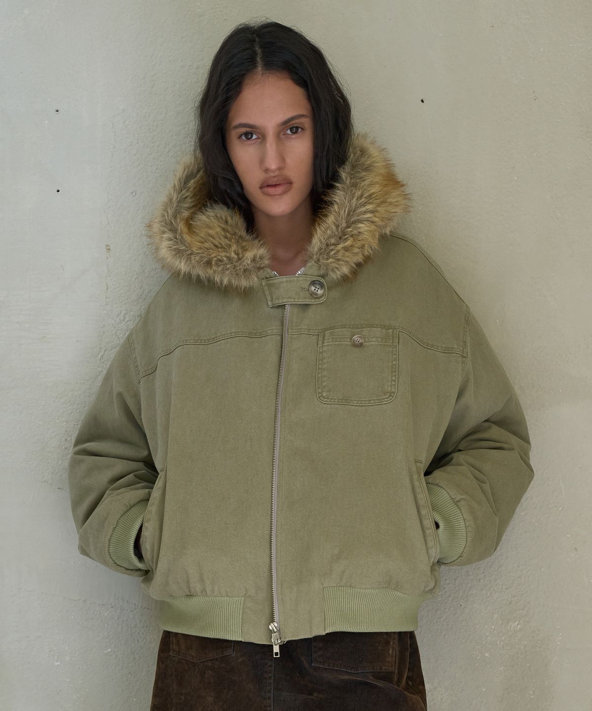 기준(KIJUN) FUR HOODED BOMBER JACKET_BEIGE