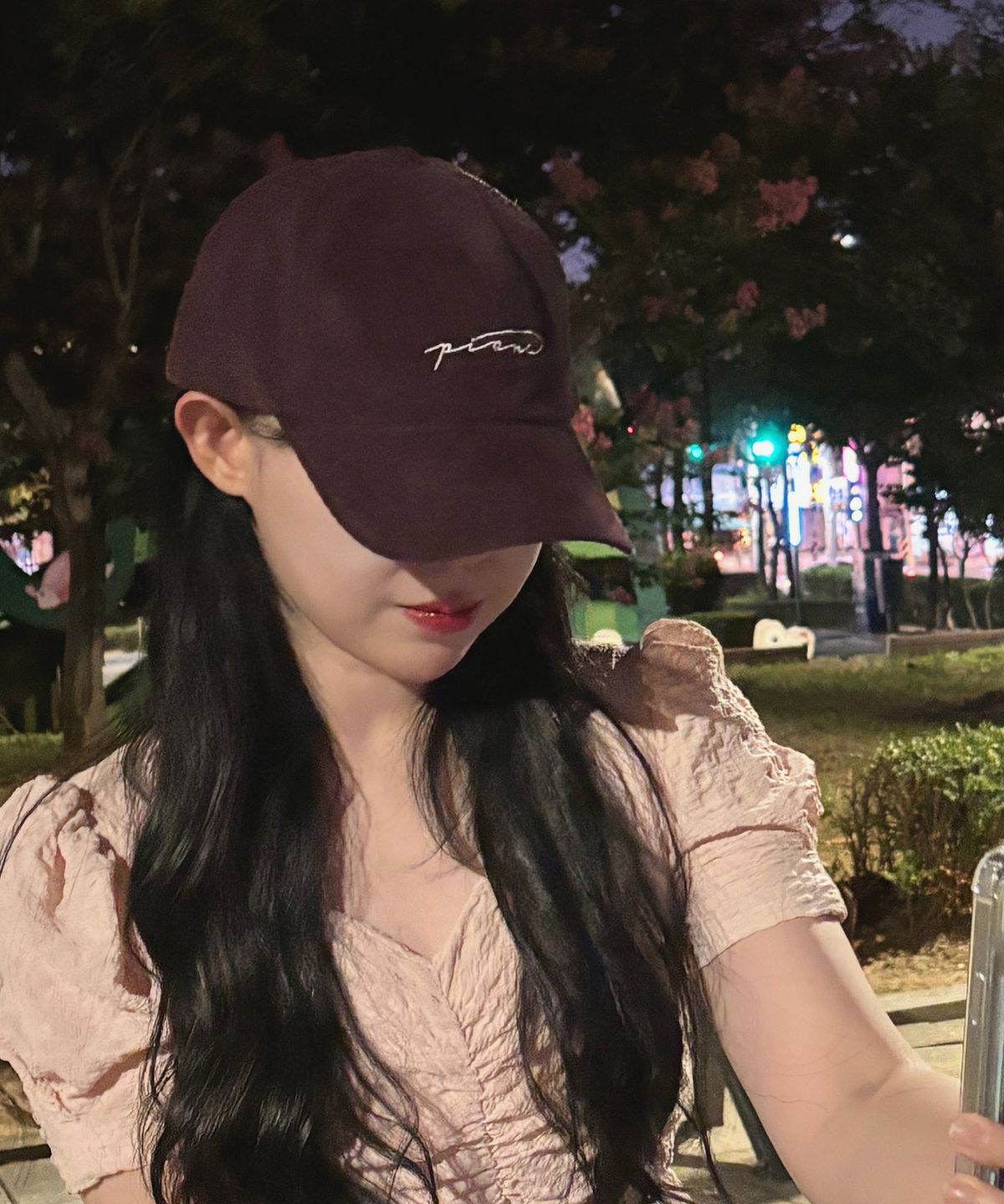 피아네르(PIANER) 코듀로이 레터링 볼캡 (버건디)
