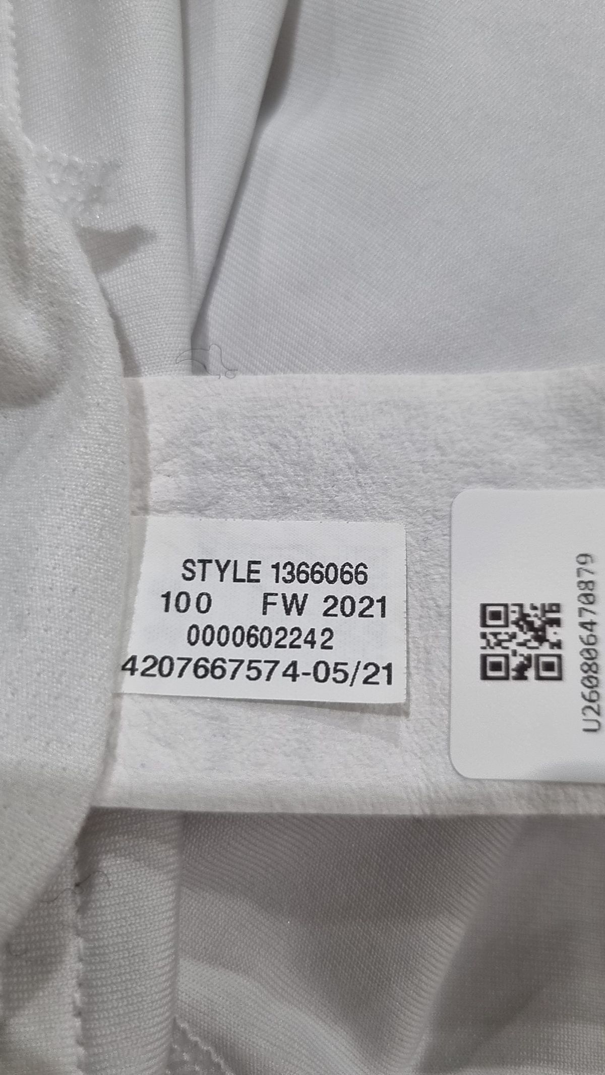 언더아머(UNDERARMOUR) 콜드기어 피티드 모크 1366066-001 100
