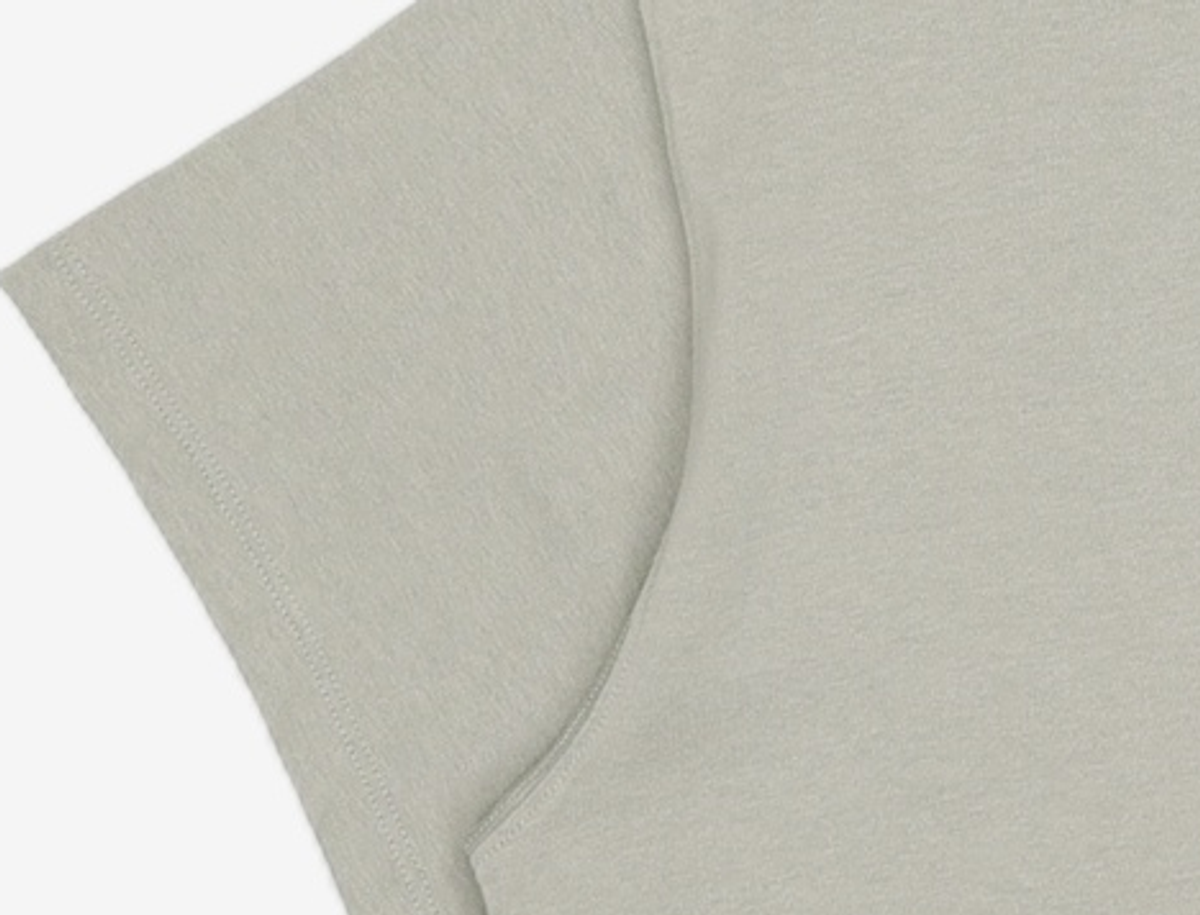 언더아머(UNDERARMOUR) 여성 플레이백 박시 티셔츠 1377524-504 M
