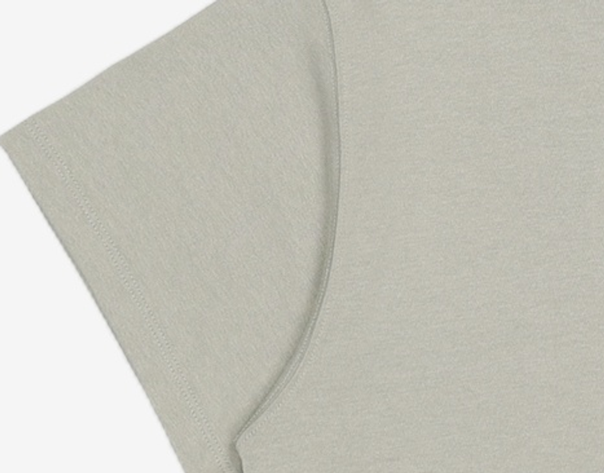 언더아머(UNDERARMOUR) 여성 플레이백 박시 티셔츠 1377524-504 M