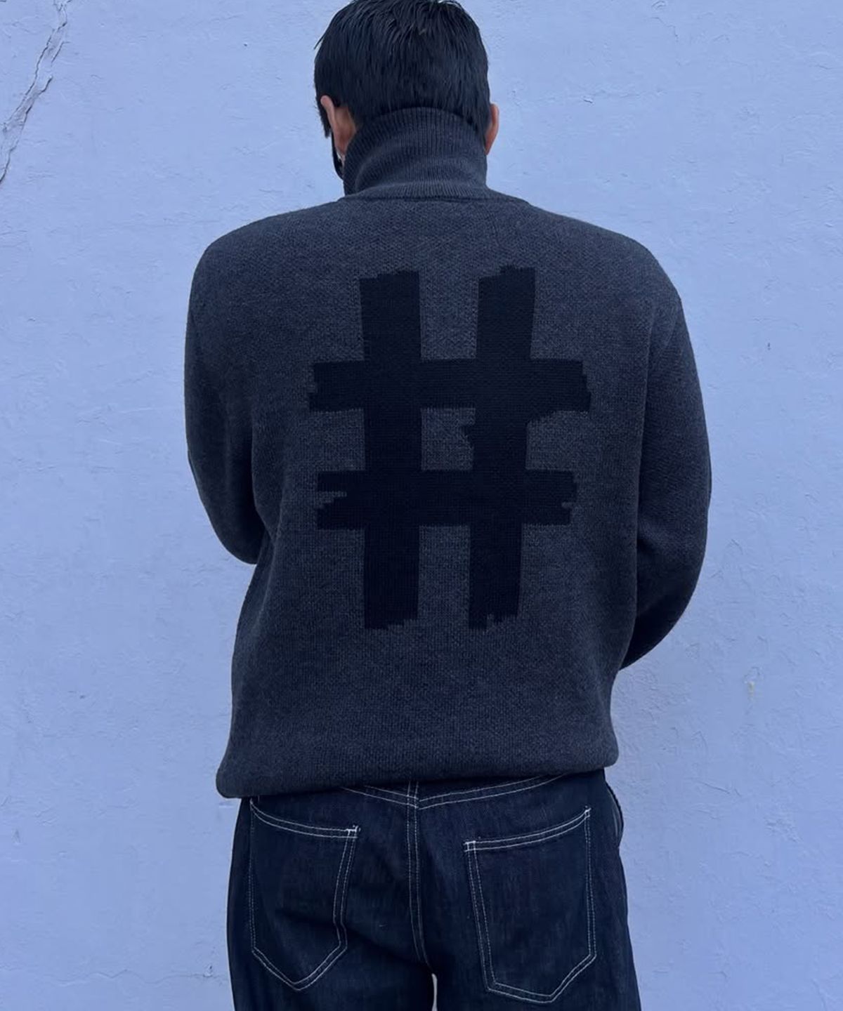 빈트릴(BEENTRILL) 소호 해시태그 가디건(차콜)