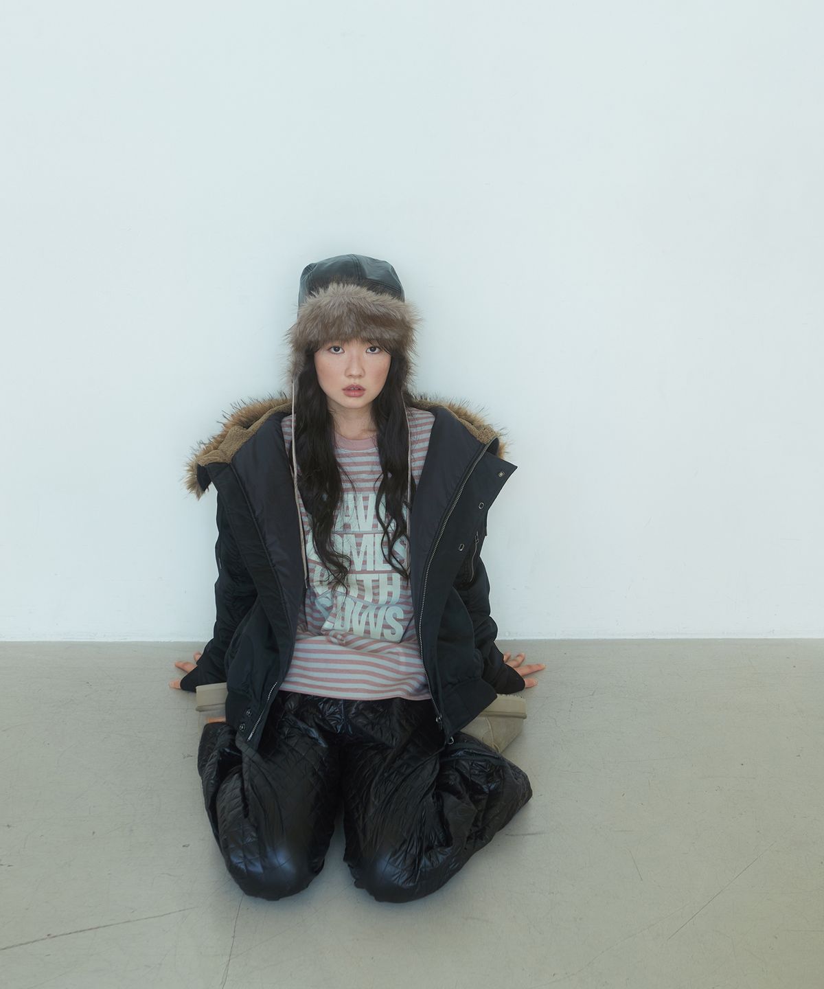 데프가먼츠(DEFGARMENTS) MA-1 HOOK FUR JACKET [BLACK]