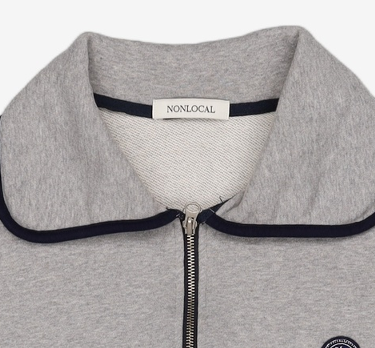 논로컬(NONLOCAL) Rose Wappen Collar zip-up - Grey FREE