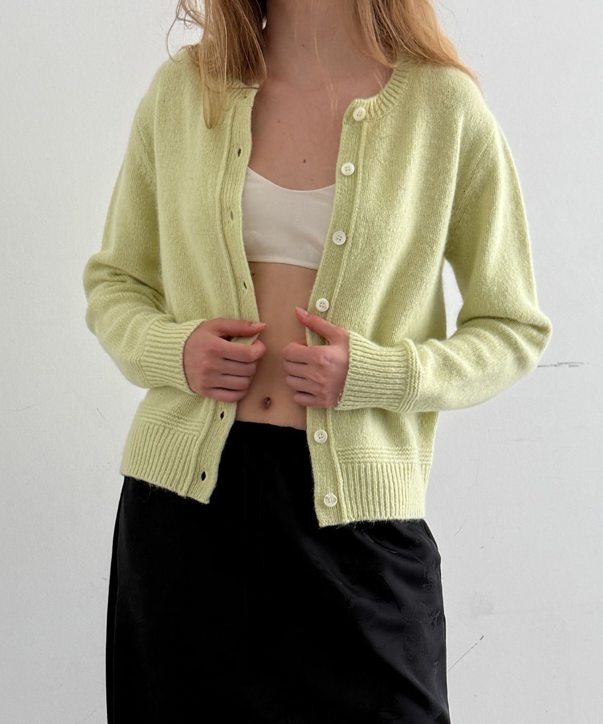 토아베(TOAVE) Baby Alpaca Round Neck Cardigan (Light green)