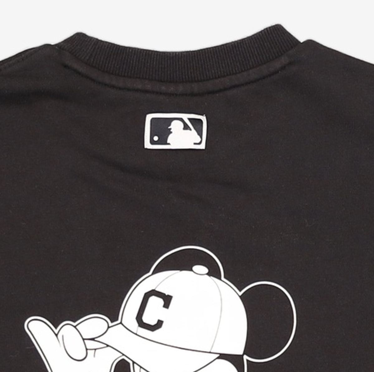 엠엘비(MLB) MLB X DISNEY BIG 미키 맨투맨 (BLACK) XS